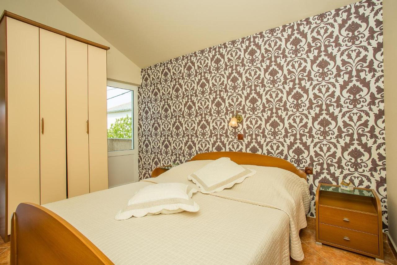 Apartments Nada Palit Εξωτερικό φωτογραφία