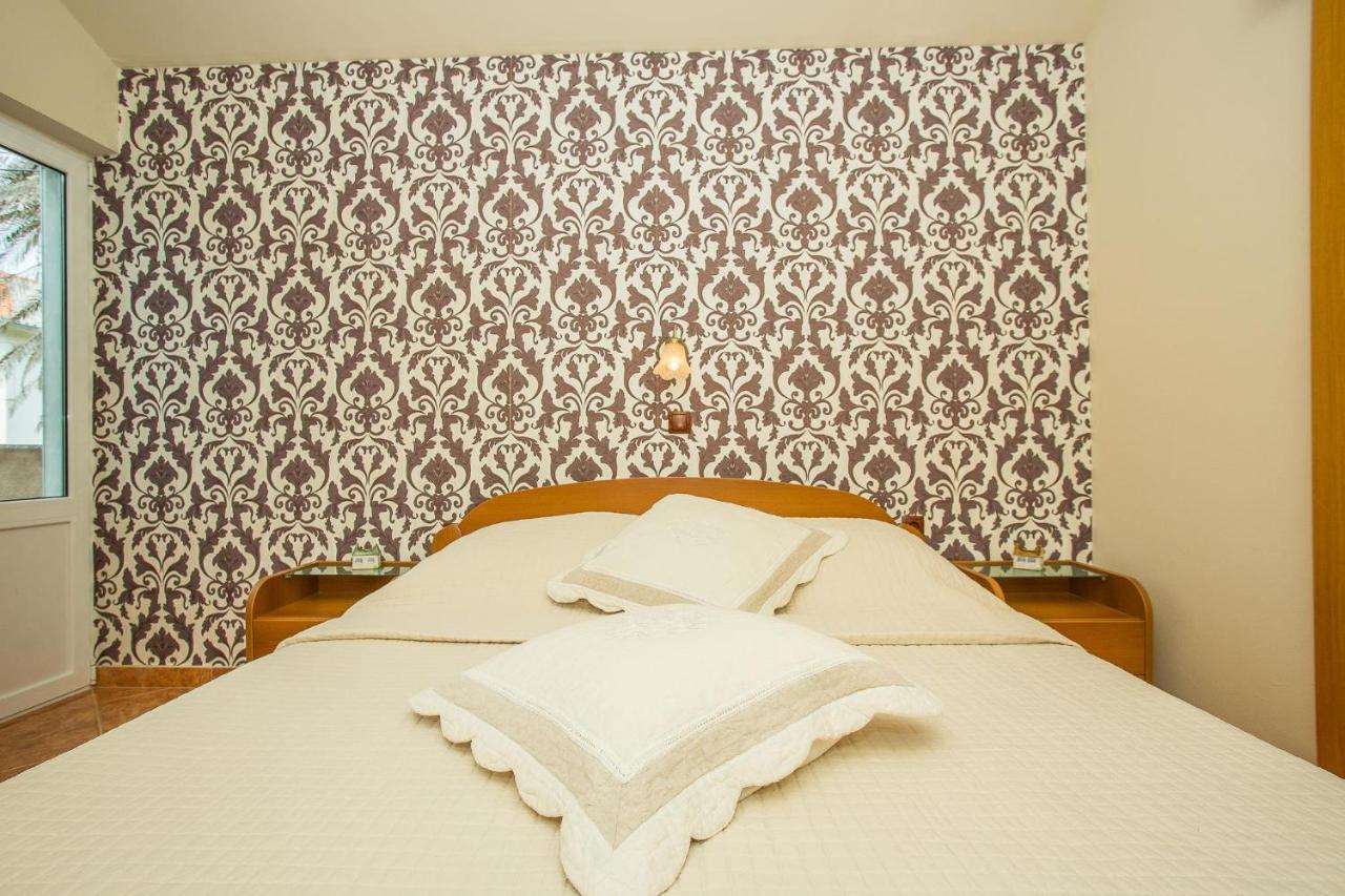 Apartments Nada Palit Εξωτερικό φωτογραφία