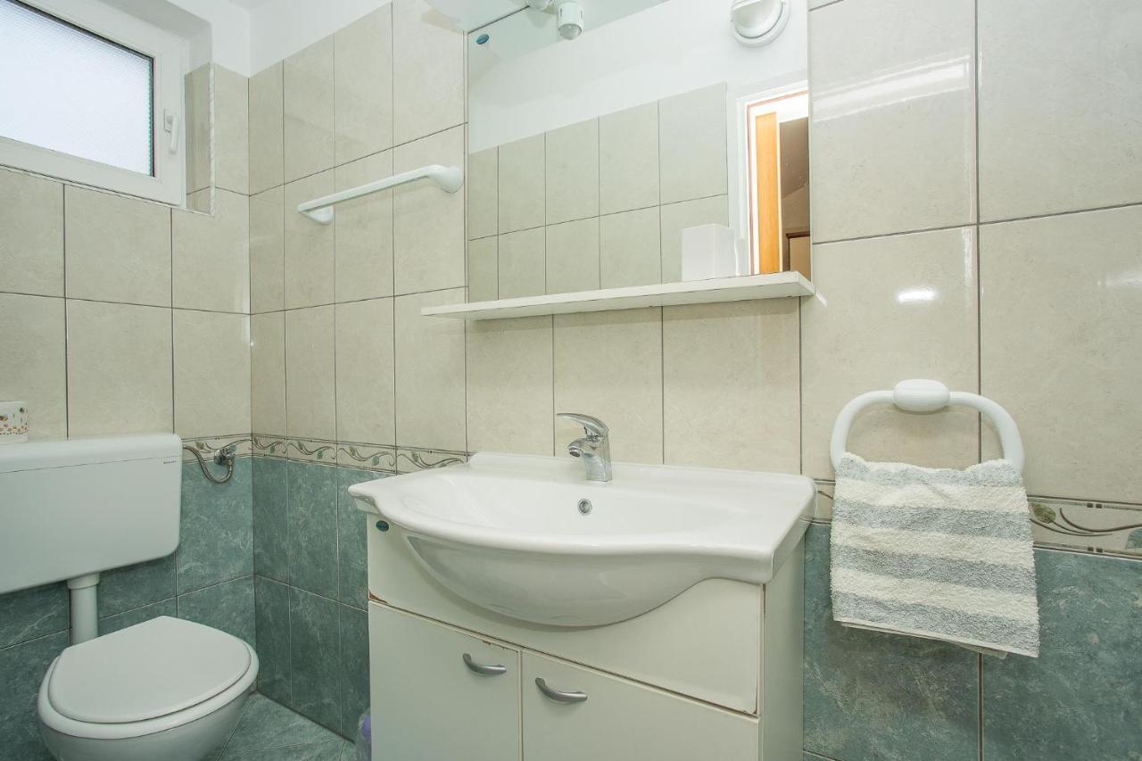 Apartments Nada Palit Εξωτερικό φωτογραφία