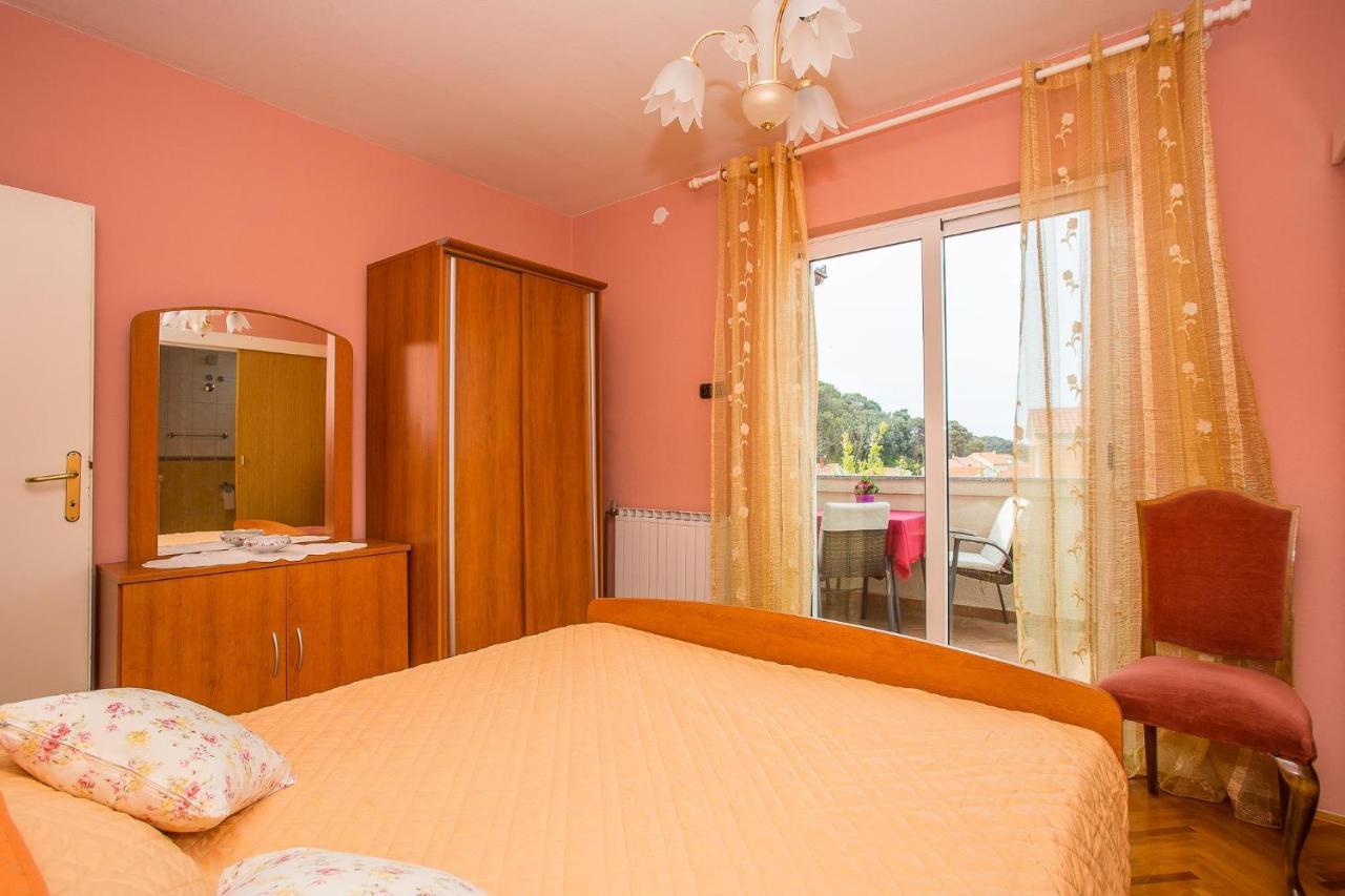 Apartments Nada Palit Εξωτερικό φωτογραφία