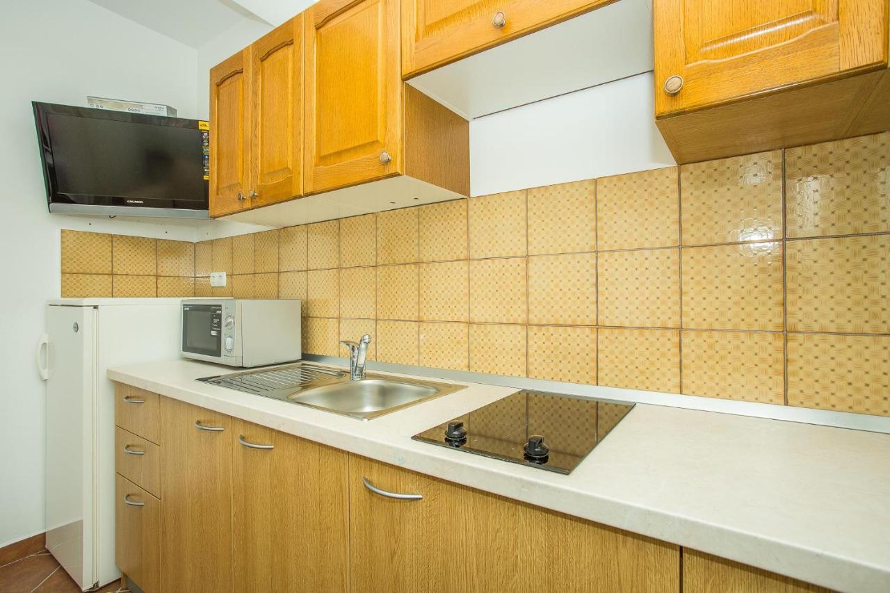 Apartments Nada Palit Εξωτερικό φωτογραφία