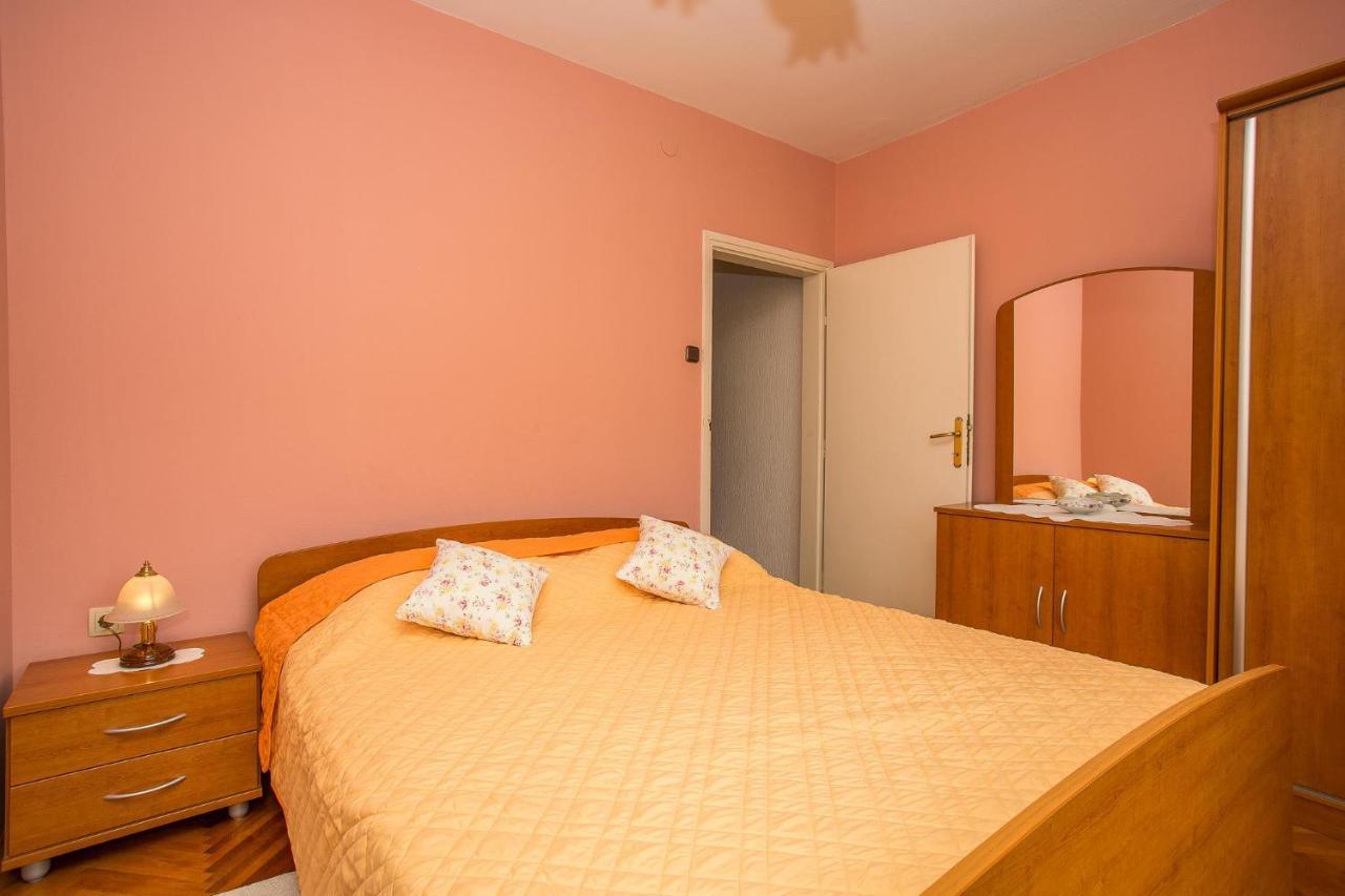 Apartments Nada Palit Εξωτερικό φωτογραφία